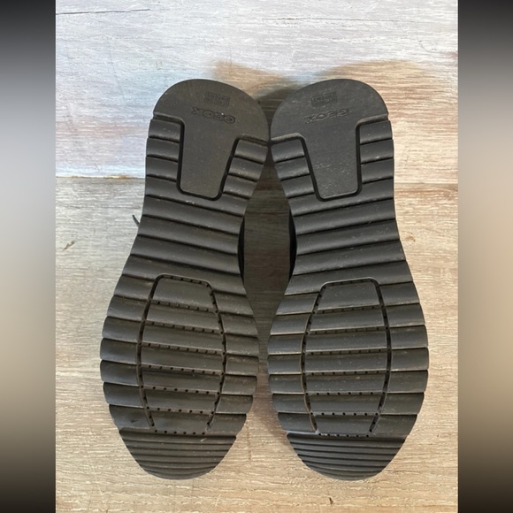 Geox Respira Black Lace-Up Sneakers with Gold Side Zippers - Picture 5 of 5